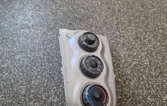 Toyota Yaris Climate control unit