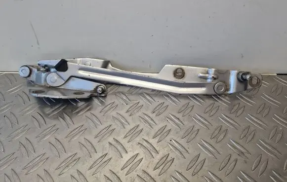 Audi A8 S8 D2 4D Tailgate/trunk/boot hinge 4A5827499A