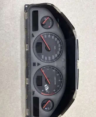 Volvo XC70 Speedometer (instrument cluster) 9499668 0405193 69294570T
