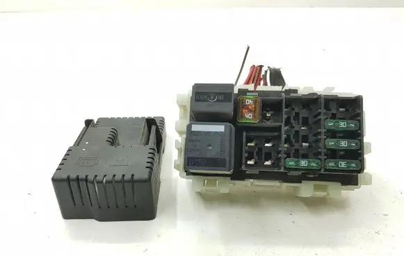 Volvo XC60 Fuse module