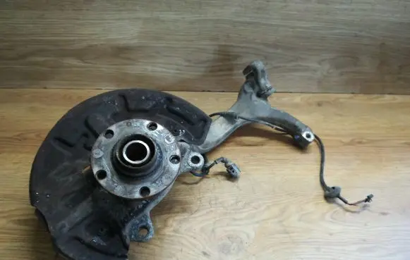Audi A4 S4 B6 8E 8H Front wheel hub spindle knuckle 8E0407241B