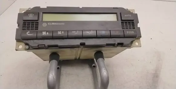Volkswagen PASSAT B5 Climate control unit 1J1907044 5HB00747700