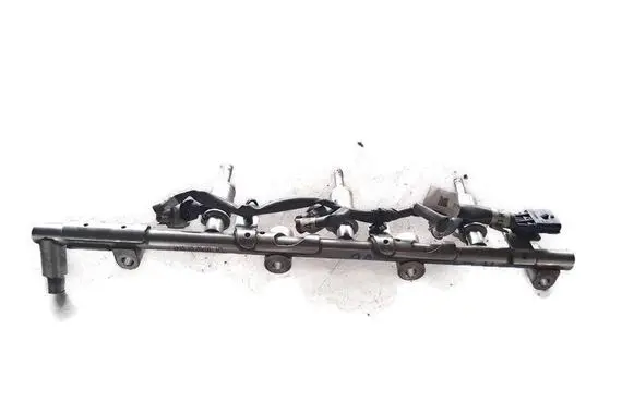 Infiniti Q50 Fuel main line pipe 180702010