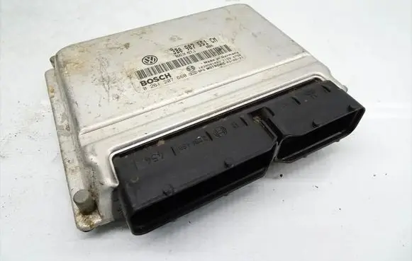 Volkswagen Passat Alltrack Engine control unit/module 3B0907551CM 0261207660