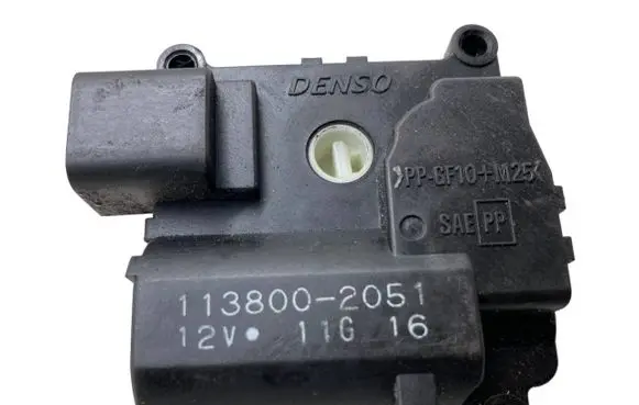 Toyota Corolla Verso AR10 Air flap motor/actuator 1138002051