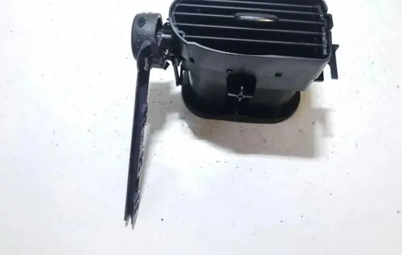 Mercedes-Benz A W168 Dash center air vent grill 5399045200