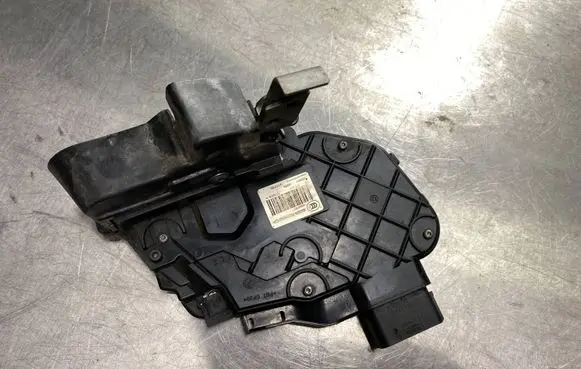 Ford Galaxy Front door lock 8M2AR21813CA A048317