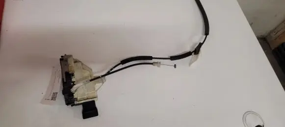Citroen DS3 Front door lock 