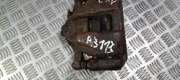 Honda CR-V Front brake caliper