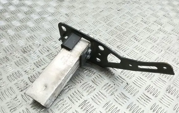 Audi A6 S6 C6 4F Front bumper shock/impact absorber 4F0807134 4F0805500