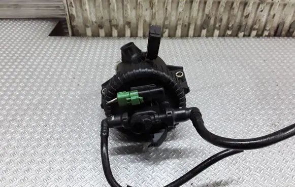 Peugeot 307 Fuel filter housing 9642105180C