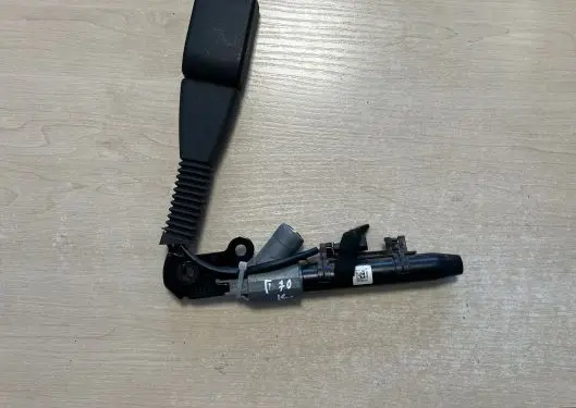 BMW X5 E70 Front seatbelt buckle 7295963 306566300