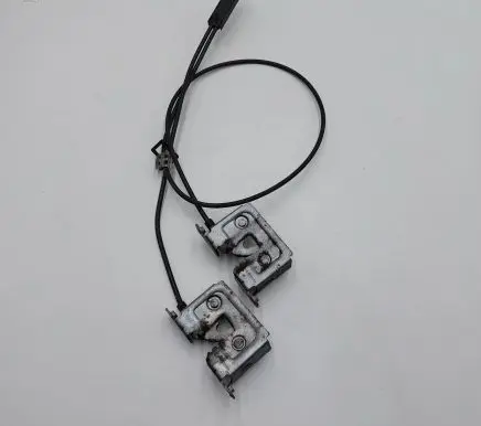 Mini One - Cooper Clubman R55 Engine bonnet/hood lock/catch
