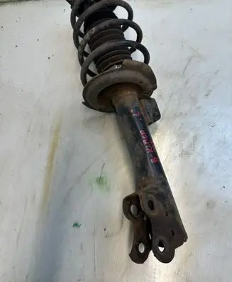 Mercedes-Benz B W245 Front shock absorber with coil spring 32132