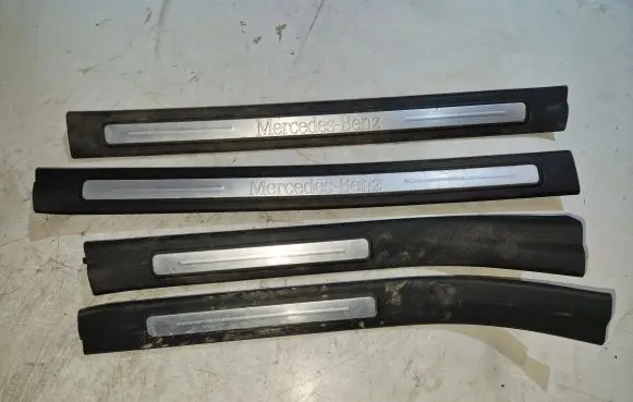Mercedes-Benz B W245 sill trim set (inner) A1696800874
