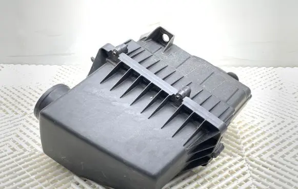 Air filter box