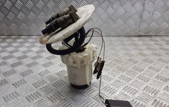 Opel Zafira B Mechanical fuel pump 13129984