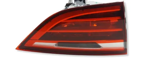BMW 2 F46 Tailgate rear/tail lights 7329789ACR