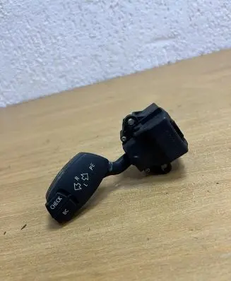 BMW 5 E60 E61 Indicator stalk 6924103 D9703