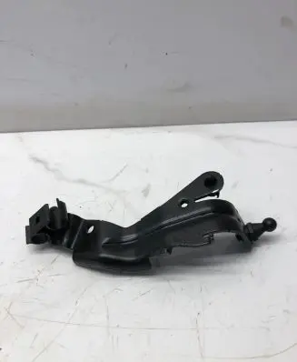 Audi A6 S6 C6 4F Other engine bay part 03L103357D