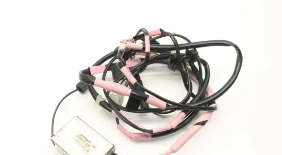 Mitsubishi Pajero Aerial antenna amplifier 8723A090