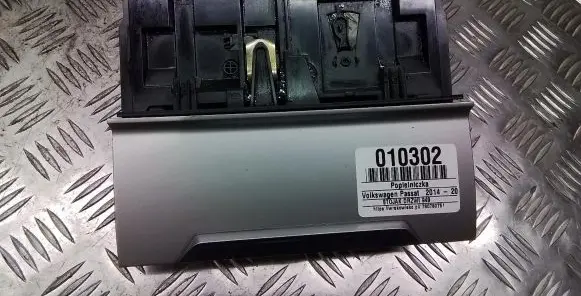 Volkswagen PASSAT CC Car ashtray