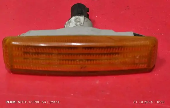 BMW 5 E39 Front fender indicator light 8360580 8360205 2360205