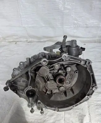 Opel Corsa E Manual 6 speed gearbox 55490140