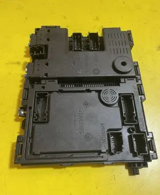 Peugeot 307 Fuse module 9626460880