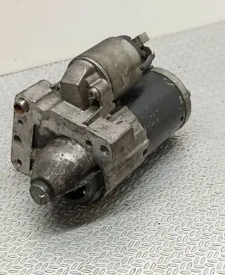 Citroen C4 I Picasso Starter motor M000T22471 9663528880