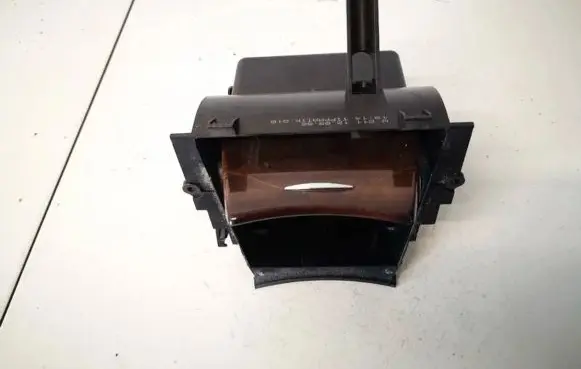 Mercedes-Benz E W211 Car ashtray a2116800350