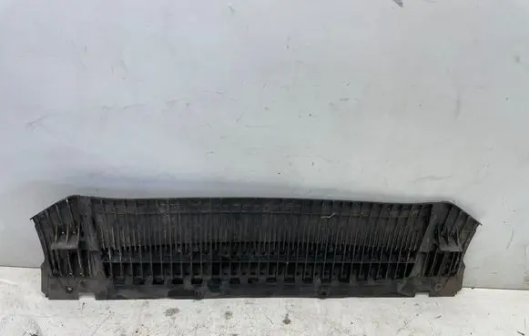 Audi S5 Front bumper skid plate/under tray 8T0807611A