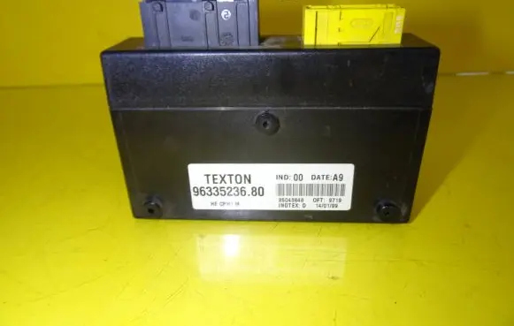 Citroen Xsara Alarm control unit/module 9633523680