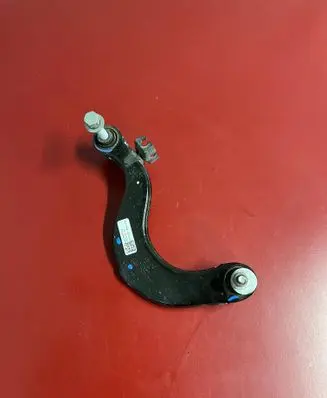 Volkswagen PASSAT B8 USA Rear upper control arm/wishbone 5QM505351 6001011085