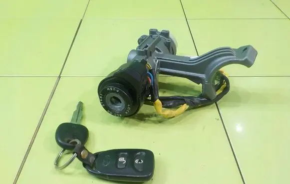 Hyundai Tucson JM Ignition lock 