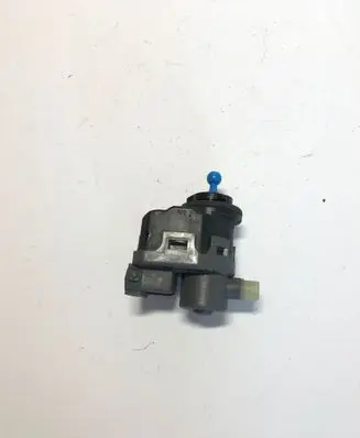 Headlight level adjustment motor
