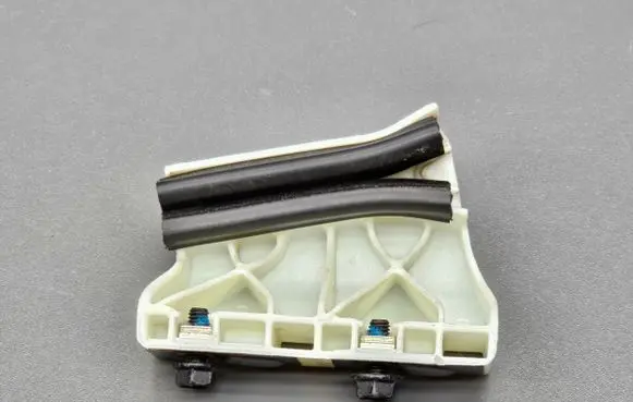 Citroen C3 Front door windshield rail 9682973180