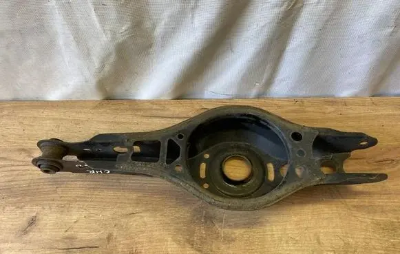 Toyota C-HR I Rear upper control arm/wishbone 48730F4010