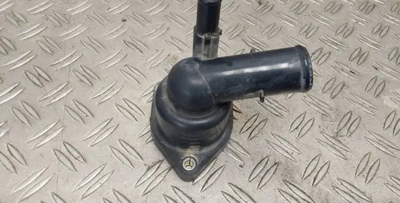 Toyota Auris E180 Thermostat/thermostat housing 