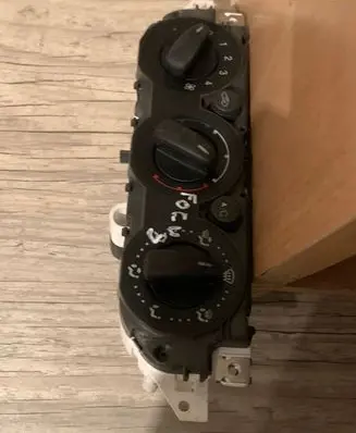 Ford Focus Climate control unit 3M5T19980AD