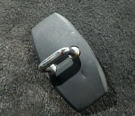 BMW X5 E53 Front door lock loop/hook striker 