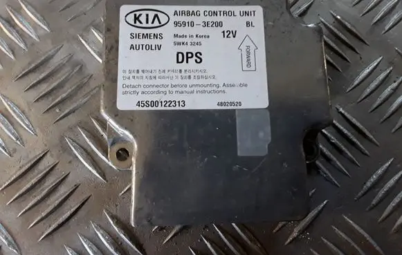 KIA Sorento Airbag control unit/module 959103E200 5WK43245