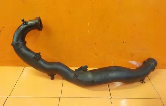 Opel Vivaro Intercooler hose/pipe 8200760904