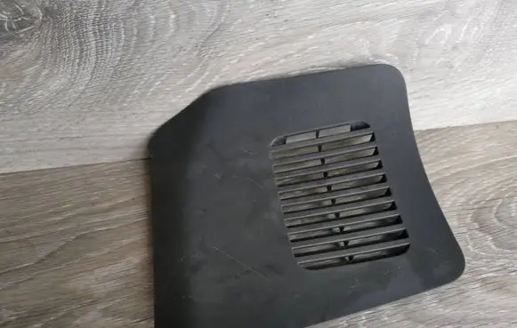 Toyota Prius+ (ZVW40) Rear air vent grill 474647030