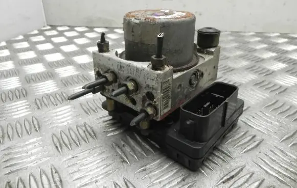 Mazda MPV II LW ABS control unit/module LE58437AZ