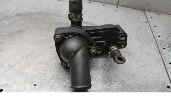 Ford Focus Thermostat housing 2S4Q8594AB