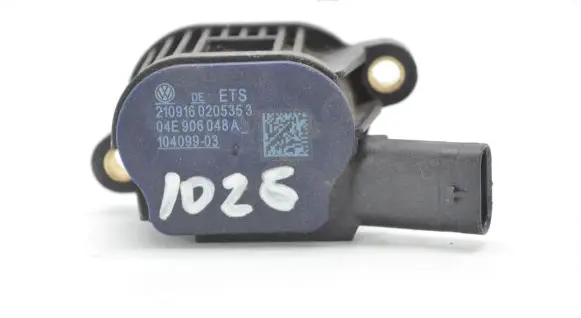 Audi A3 S3 8V Ignition amplifier control unit 04E906048A 2109160205353 10409903