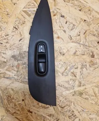 Nissan Qashqai Electric window control switch 809604EH0AX
