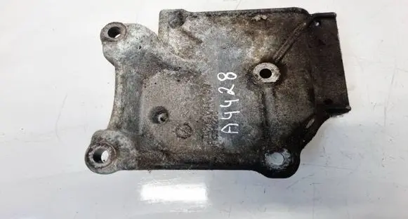 Mitsubishi Outlander Engine mounting bracket MR398285
