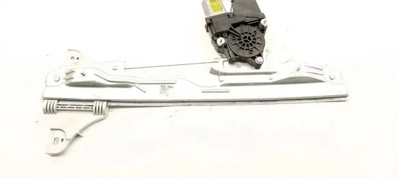 Hyundai Kona I Front door window regulator with motor 82402J9010